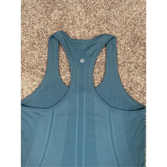 Lululemon Swiftly Tech Racerback Tank Top Slim Fit Running Illuminight Blue 6 - Picture 7 of 7